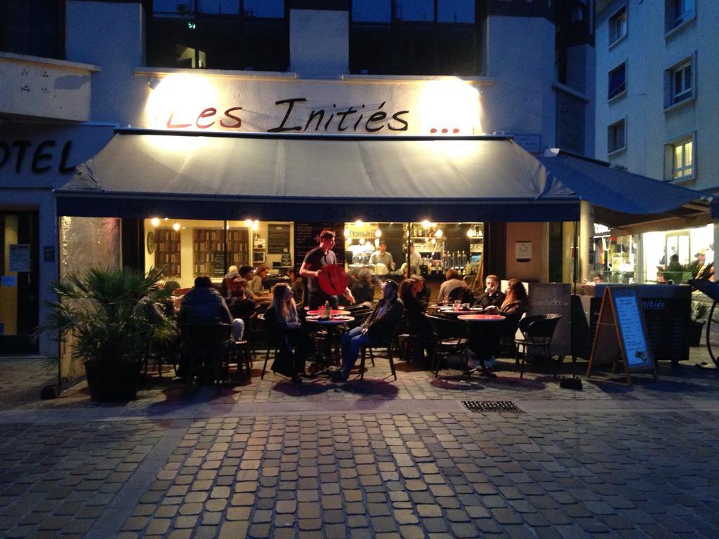 Les Inities Hotell Rouen Exteriör bild
